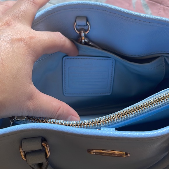 Coach Bag - Picture 4 of 7